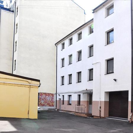 Riga City Center Quiet Apartment With Free Private Parking Eksteriør bilde