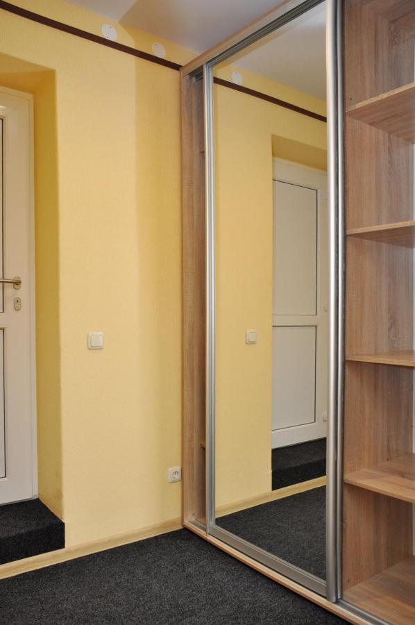 Riga City Center Quiet Apartment With Free Private Parking Eksteriør bilde